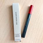 Burberry Lip Velvet Crush – Military Red, Nieuw, Ophalen of Verzenden, Make-up, Overige kleuren
