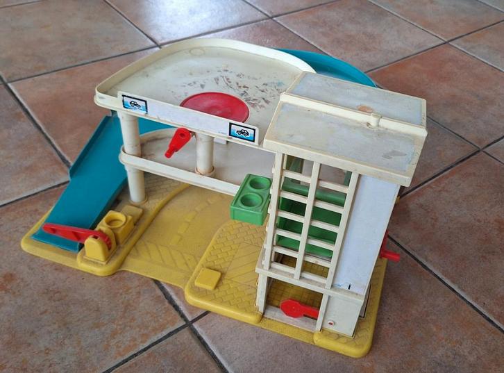 Fisher Price garage vintage, Kinderen en Baby's, Speelgoed | Fisher-Price, Gebruikt, Speelset, Ophalen of Verzenden