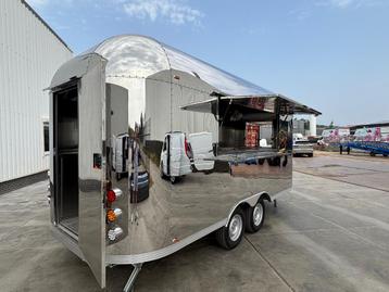  Diverse Airstreams Foodtrailers Foodtrucks op voorraad! beschikbaar voor biedingen