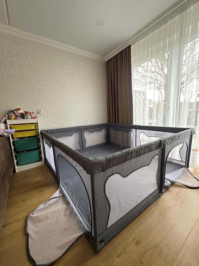 Zo goed als nieuwe babybox / speelbox - Nauwelijks gebruikt, Ophalen of Verzenden, Zo goed als nieuw, Vierkant
