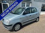 Hyundai Atos 1.1i Active Young (bj 2007), Voorwielaandrijving, Stof, Zwart, 4 cilinders