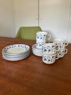 Vintage servies blsuwe bloemetjes 6 bordjes 6 kop & schotels, Antiek en Kunst, Ophalen of Verzenden