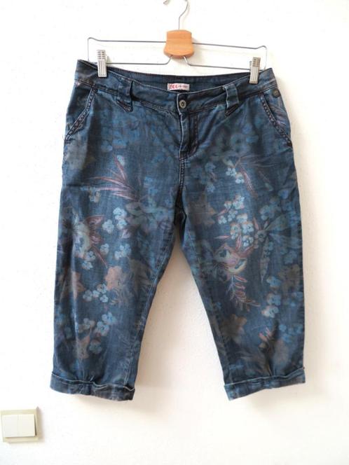 M14 DIDI aparte bermuda driekwart jeans broek blauw 40, Kleding | Dames, Broeken en Pantalons, Zo goed als nieuw, Maat 38/40 (M)