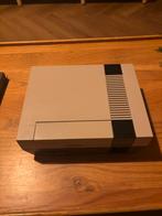 Nintendo NES met 2 controllers, 4 games en HDMI adapter, Spelcomputers en Games, Spelcomputers | Nintendo NES, Ophalen of Verzenden