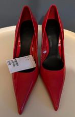 Rode lakpumps (37) 𝐇&𝐌, Kleding | Dames, Nieuw, Ophalen of Verzenden, Rood, Pumps