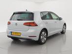 Volkswagen e-Golf WHITE SILVER *INCL. BTW* + CAMERA / ADAPTI, Auto's, Volkswagen, Origineel Nederlands, Te koop, 5 stoelen, 36 kWh