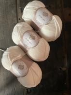 10 bollen 100% acryl creme wit, Hobby en Vrije tijd, Breien en Haken, Ophalen of Verzenden, Zo goed als nieuw, Breien of Haken