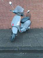 Mooie Vespa Sprint 2019, Ophalen of Verzenden, Zo goed als nieuw, Benzine