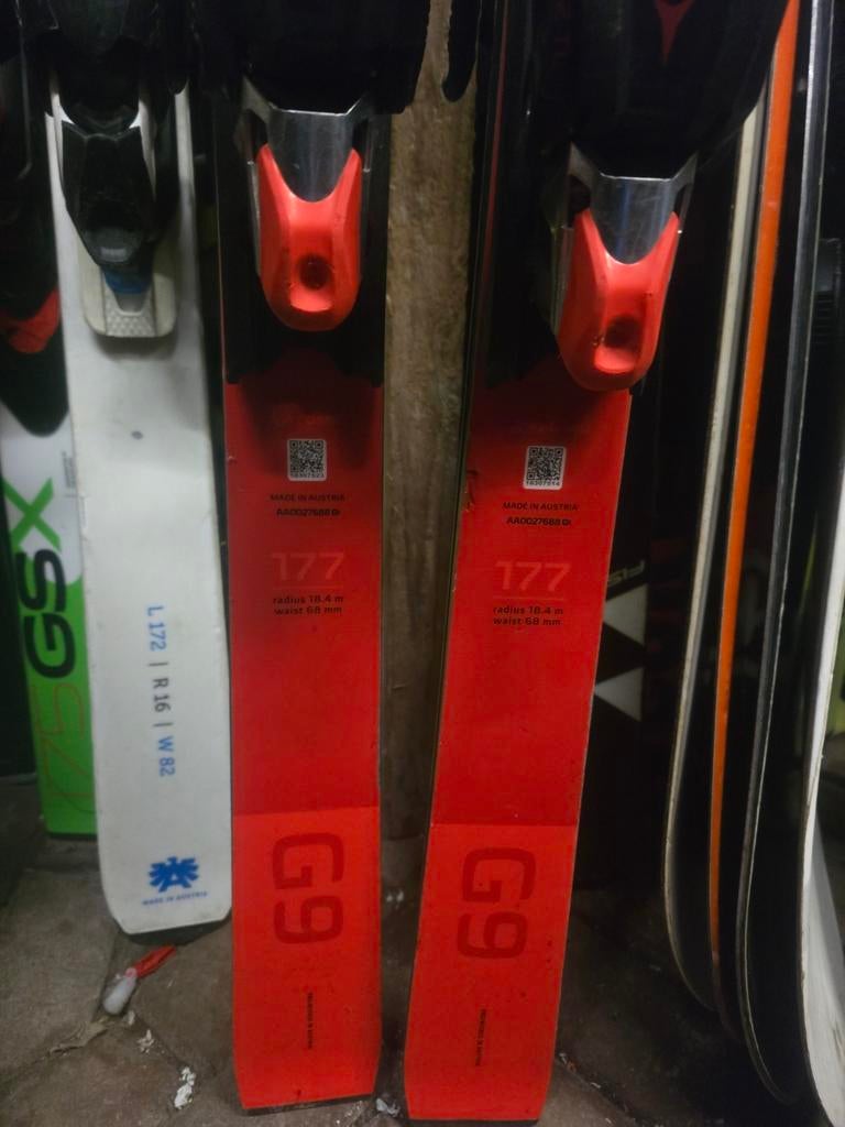 ACTIE !!! ATOMIC REDSTER G9 SERVOTEC WOODCORE TITANIUM, Sport en Fitness, Skiën en Langlaufen, 160 tot 180 cm, Ophalen of Verzenden