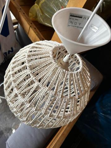Hanglamp boho stijl, lampenkap met gevlochten touw.  beschikbaar voor biedingen