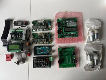 Elektronica Componenten en Onderdelen Set – Weinig Gebruikt beschikbaar voor biedingen