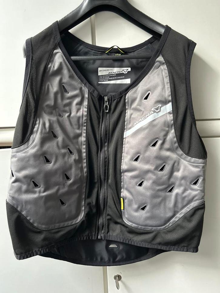 Macna Evo Coolvest 2XL-3XL - Nieuwstaat, Motoren, Kleding | Motorkleding, Jas | textiel, Nieuw zonder kaartje, Ophalen of Verzenden