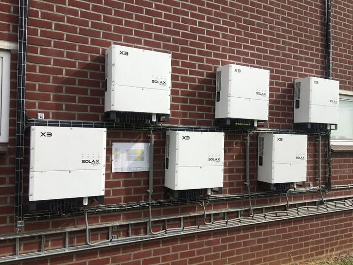 Solax Power, model X3-30K-TL omvormers, Doe-het-zelf en Verbouw, Elektra en Kabels, Gebruikt, Overige typen, Ophalen