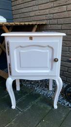 Brocante Queen Anne Nachtkastje, Ophalen, Gebruikt