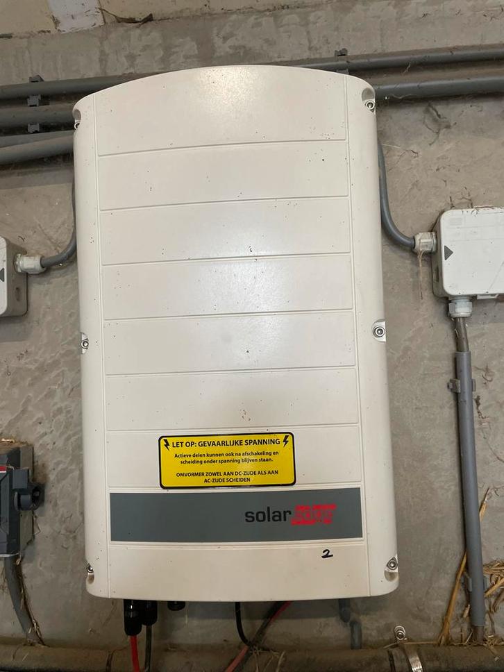 2 stuks: SolarEdge SE8K Omvormer, Doe-het-zelf en Verbouw, Zonnepanelen en Toebehoren, Gebruikt, Overige typen, 200 wattpiek of meer