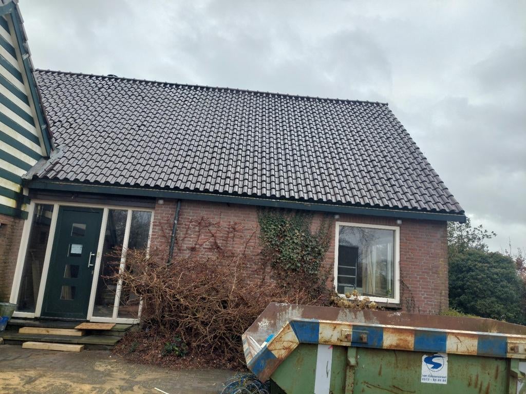 Laumans Tegelen dakpannen donkerbruin geglazuurd., Doe-het-zelf en Verbouw, Dakpannen en Dakbedekking, Ophalen, Gebruikt, Steen of Klei