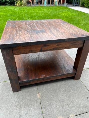 Koloniale bijzettafel is 60x60x42cm  beschikbaar voor biedingen