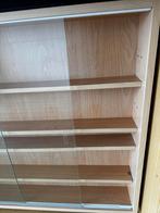 Houten vitrinekast met glazen schuifdeuren, Ophalen, Met plank(en), Gebruikt, Eikenhout