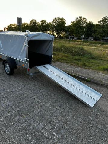 Boedelbak huren scootmobiel transport scooter aanhanger  beschikbaar voor biedingen