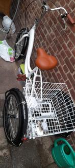 Fiets  met 3 wilen Nw  behalve katting stuk, Fietsen en Brommers, Fietsen | Driewielfietsen, Ophalen of Verzenden, Zo goed als nieuw