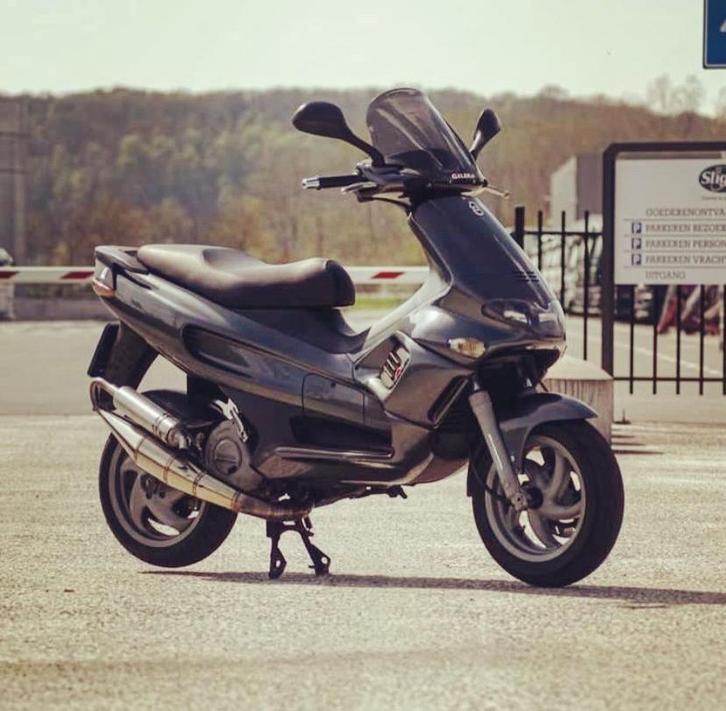 Gilera runner 180cc Mo8 origineel 40pk pm59 AVDM HT 180er, Fietsen en Brommers, Scooters | Piaggio, Zo goed als nieuw, Overige modellen