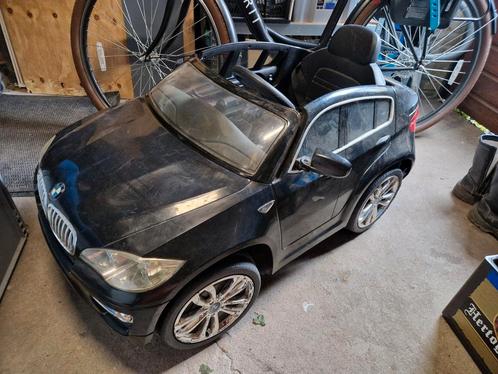 Leuke kinder bmw x6, Kinderen en Baby's, Speelgoed | Buiten | Accuvoertuigen, Gebruikt, Ophalen