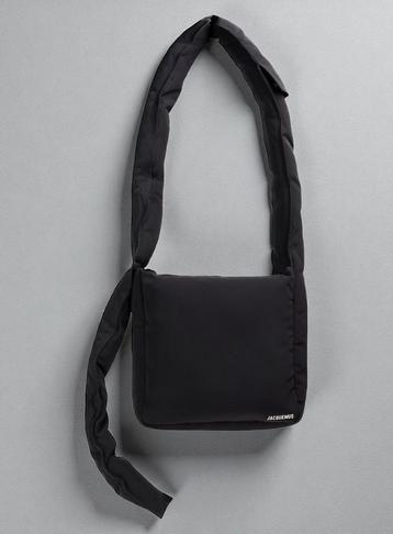 Jacquemus le Cuscinu messenger tas zwart crossbody padded beschikbaar voor biedingen