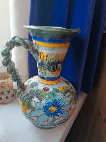 Bloemen vaas,Italy  beschikbaar voor biedingen