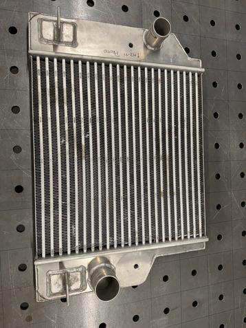 Custom radiator  Tuning Onderdeel beschikbaar voor biedingen