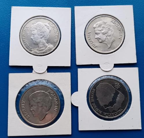 4 penningen Rabobank 100 jaar "De Mens Centraal" - 1994, Postzegels en Munten, Penningen en Medailles, Overige materialen, Nederland