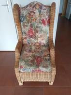 Prachtig stevige rieten fauteuil met mooi gebloemde kussens, Huis en Inrichting, Fauteuils, Ophalen, Gebruikt, Minder dan 75 cm