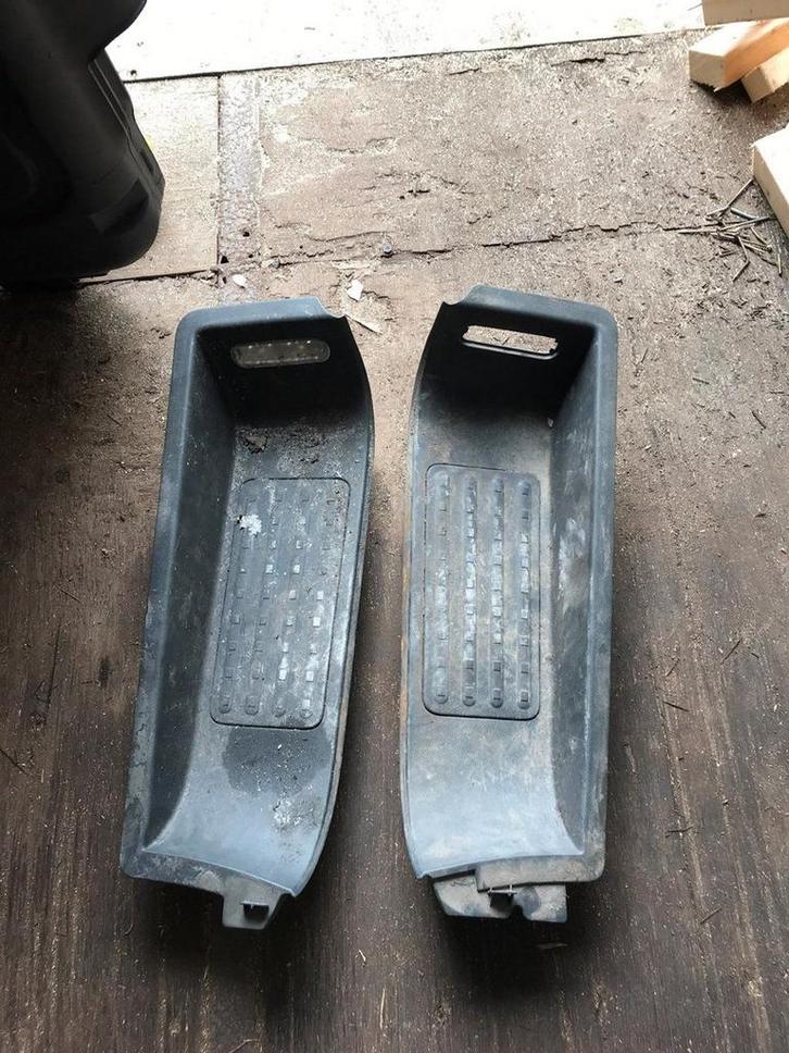 Volkswagen T5 Multivan/ Caravelle instapbakken, Auto-onderdelen, Carrosserie en Plaatwerk, Volkswagen, Gebruikt, Ophalen of Verzenden