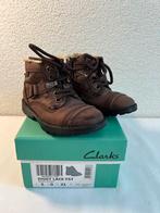 Clarks schoentjes maat 21, kleur bruin., Schoentjes, Ophalen of Verzenden, Zo goed als nieuw