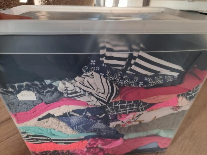 Dameskleding Maat XS/34 - Doos Vol (80L), Kleding | Dames, Overige Dameskleding, Zo goed als nieuw, Ophalen of Verzenden