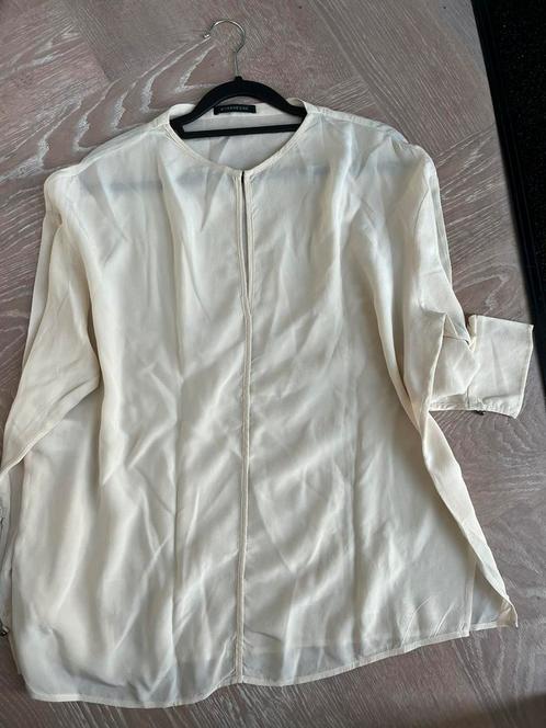 Strenesse Zijde top maat 40, Kleding | Dames, Blouses en Tunieken, Zo goed als nieuw, Maat 38/40 (M), Verzenden