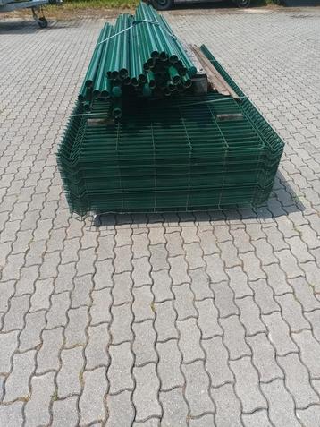 Groen gecoat 3D draadpanelen hekwerk beschikbaar voor biedingen