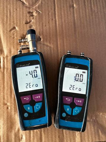 BlueLine Manometers - Set van 2 beschikbaar voor biedingen