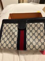 Gucci origineel clutch/toilettas, Sieraden, Tassen en Uiterlijk, Portemonnees, Ophalen of Verzenden, Zo goed als nieuw, Blauw