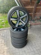 Volvo v60 235/40/r18 zomerset, Auto-onderdelen, Banden en Velgen, Ophalen, 18 inch, Gebruikt, Banden en Velgen
