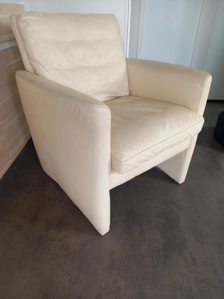 TWEE Lederen FAUTEUILS met Voetenbank - Touche ZGAN, Huis en Inrichting, Stoelen, Zo goed als nieuw, Twee, Leer, Ophalen