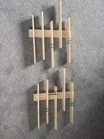 2 IKEA Lustigt Wandrekjes, Huis en Inrichting, Woonaccessoires | Wandplanken en Boekenplanken, Ophalen, Zo goed als nieuw