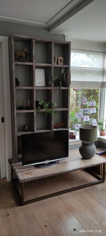 salontafel beschikbaar voor biedingen