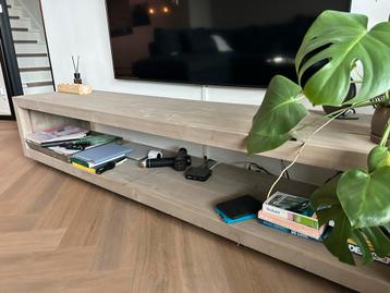Tv meubel steigerhout greywash 220cm beschikbaar voor biedingen