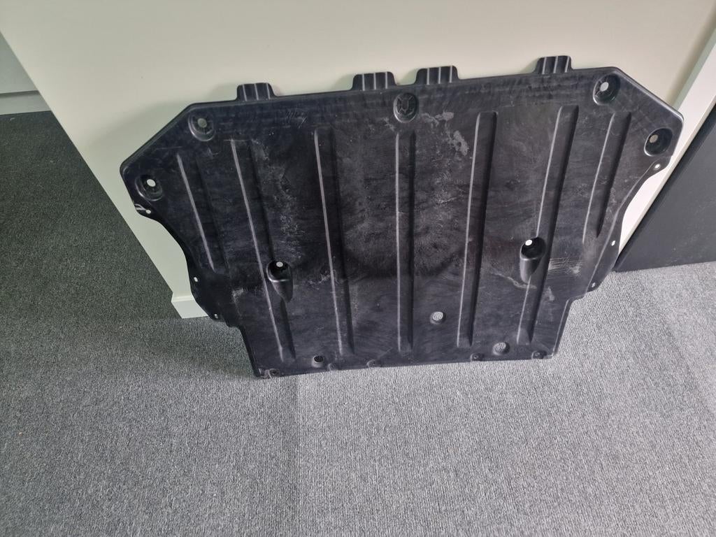 Gebruikte motorplaat Volvo en Polestar, Gebruikt, Achterklep, Ophalen of Verzenden, Volvo