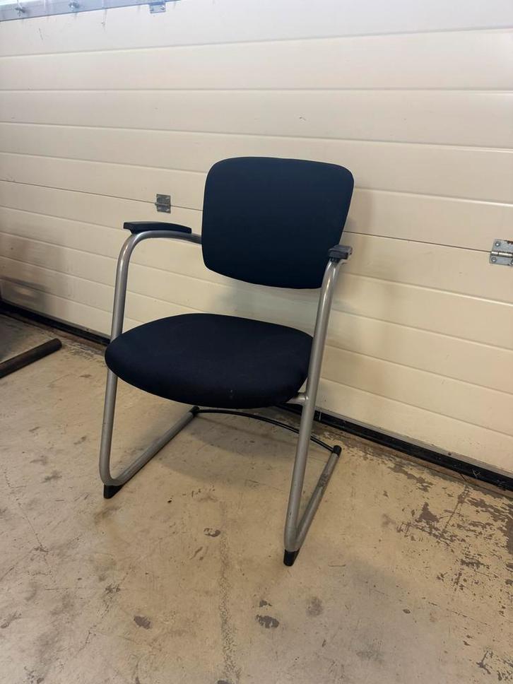 12x Vergadertafel stoel, Huis en Inrichting, Stoelen, Gebruikt, Vijf, Zes of meer stoelen, Metaal, Zwart, Ophalen