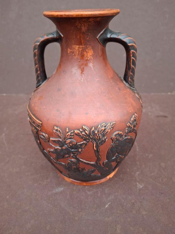 Terra Sigillata Vaas met Reliëfdecoratie, Antiek en Kunst, Antiek | Keramiek en Aardewerk, Ophalen of Verzenden