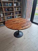 Ronde houten tafel met 4 velvet stoelen, Tuin en Terras, Ophalen, 4 zitplaatsen, Eettafel, Zo goed als nieuw