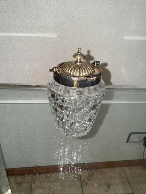 Geslepen kristallen pot met verzilverd deksel, Antiek en Kunst, Antiek | Glas en Kristal, Ophalen of Verzenden