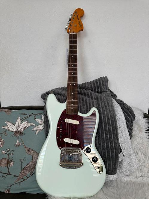 Squier cv 60s mustang lrl sonic blue, Muziek en Instrumenten, Snaarinstrumenten | Gitaren | Elektrisch, Zo goed als nieuw, Fender