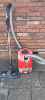 Miele Stofzuiger S 4213. Regelbaar 300....2000 watt, Ophalen, Gebruikt, 1600 tot 2000 watt